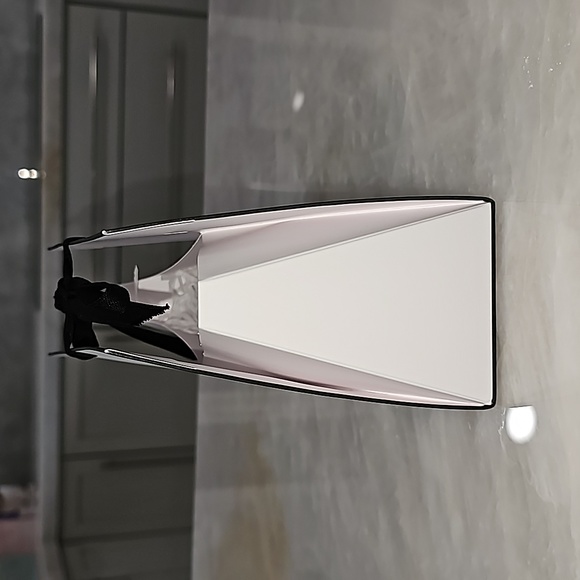 Chanel Gift Bag, Embossed Draw String Bag, Chanel Mascara, Sublimage Beauty NWT - Picture 5 of 8